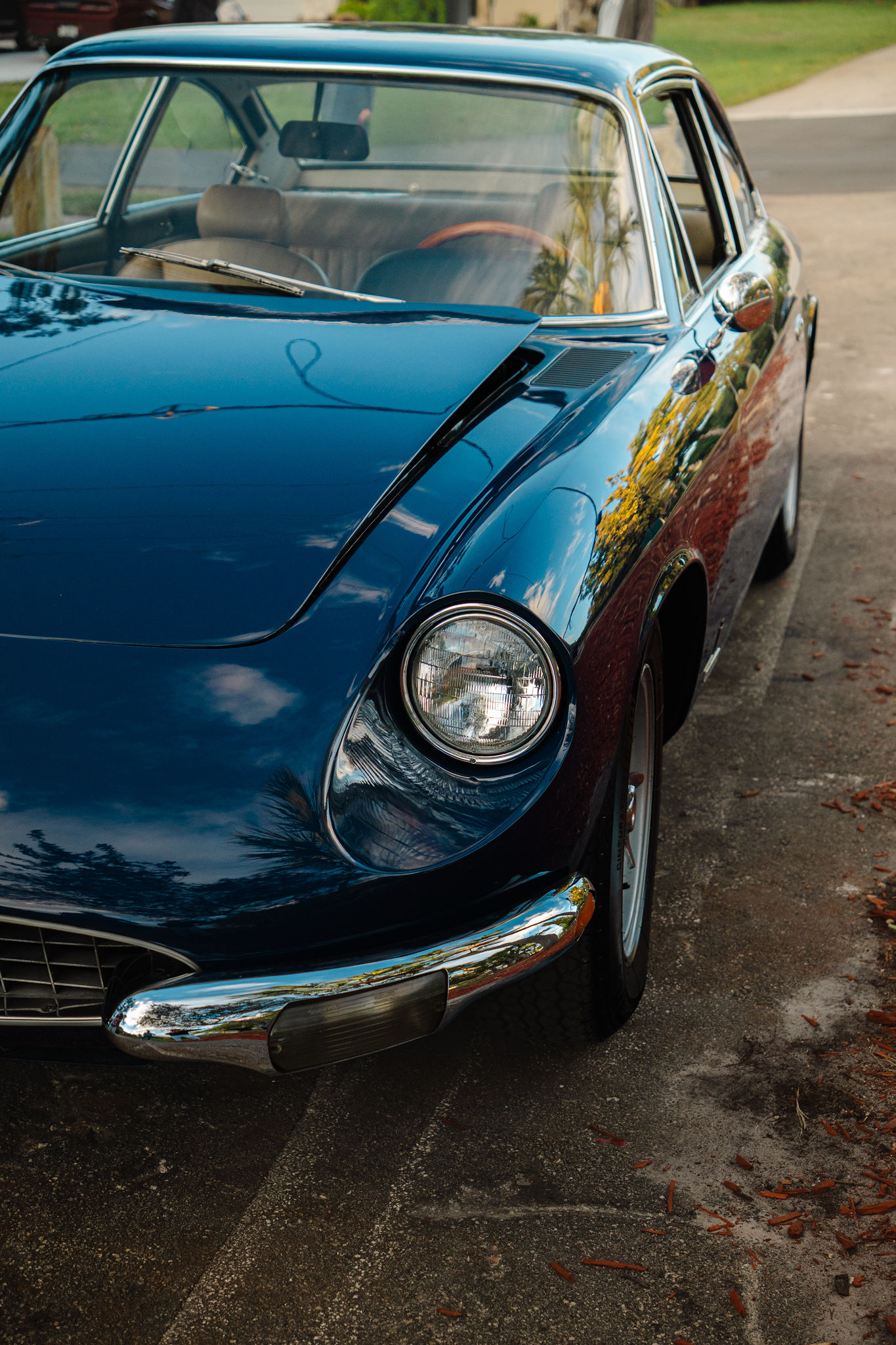 1969 Ferrari 365 GT 2+2 Exterior 7