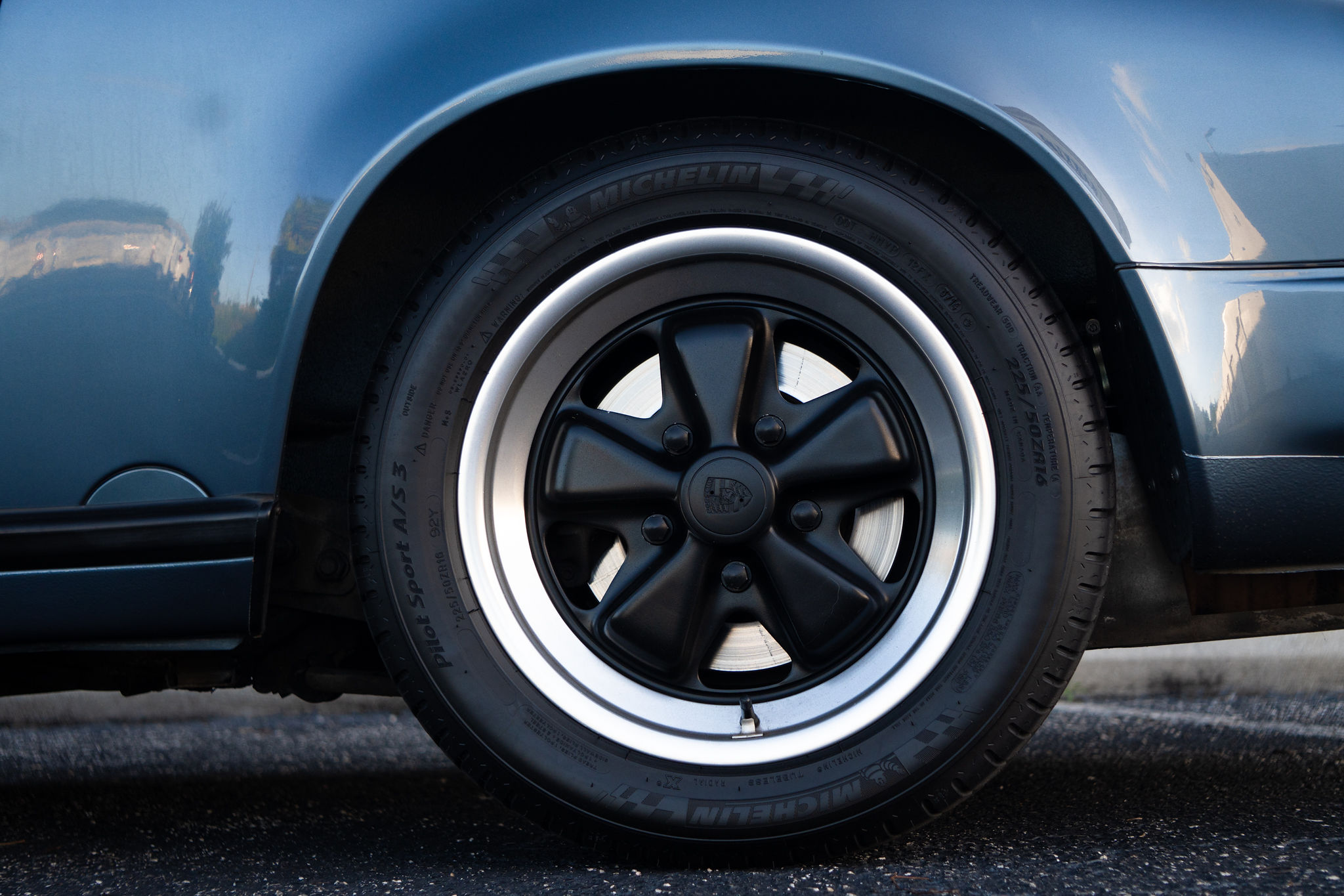 1987 Porsche 911 Carrera Exterior 10