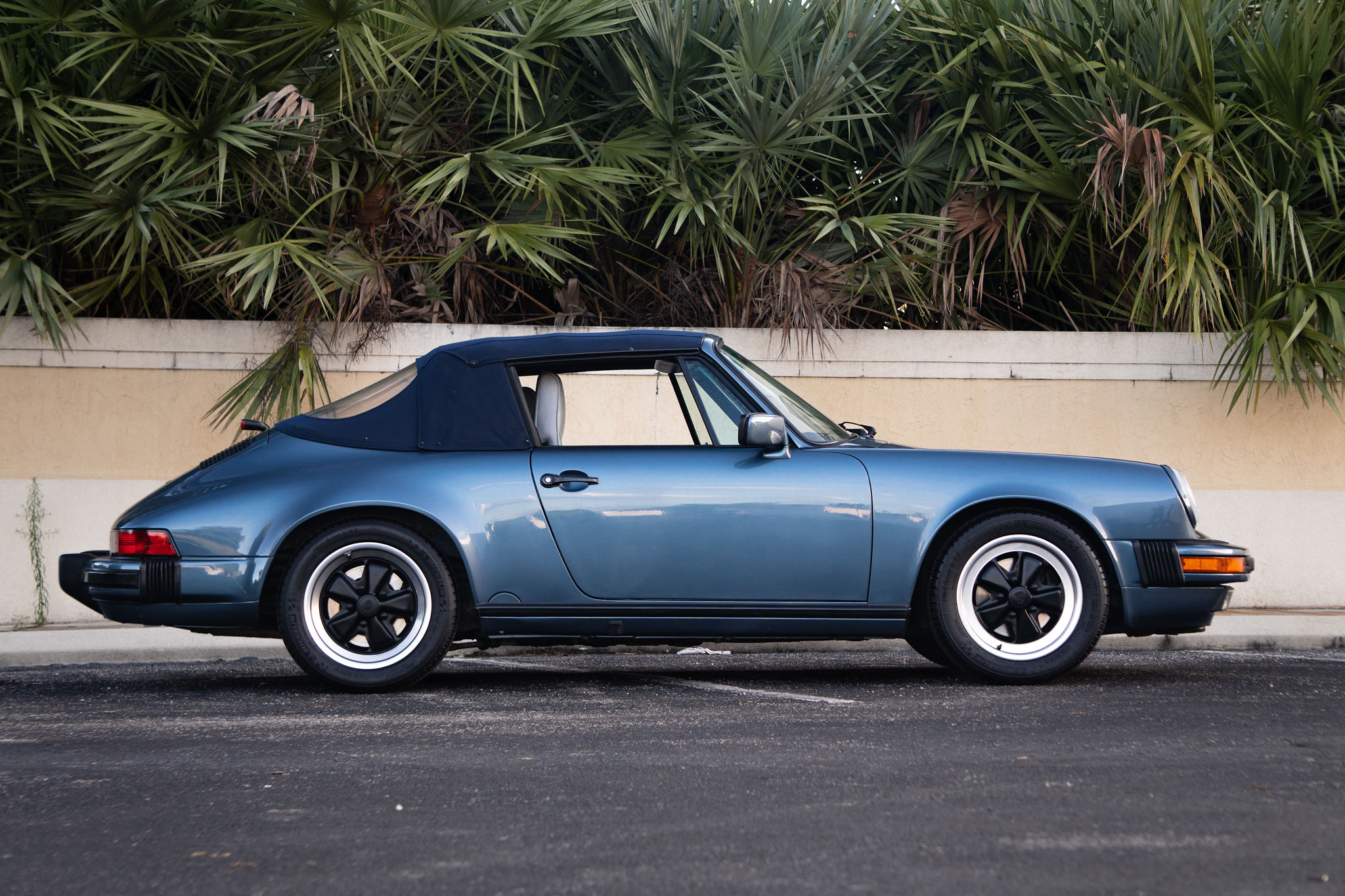 1987 Porsche 911 Carrera Exterior 23