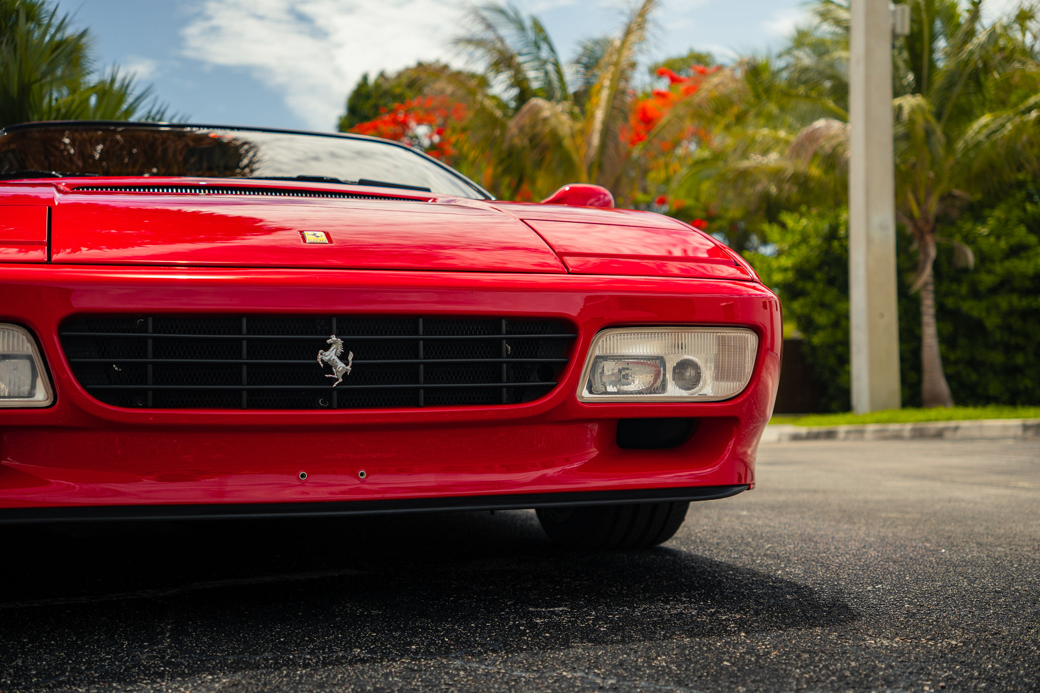 1994 Ferrari 512 TR Exterior 15