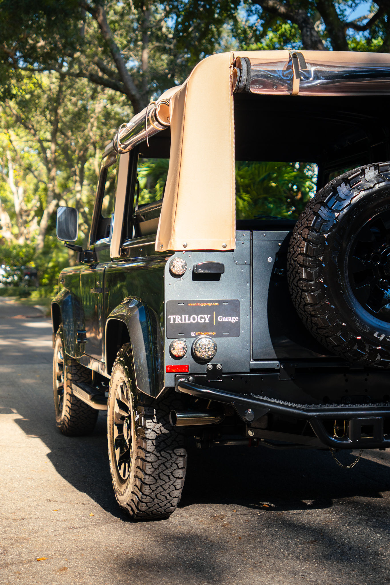 1998 Land Rover Defender 90 City Black Edition Exterior 7
