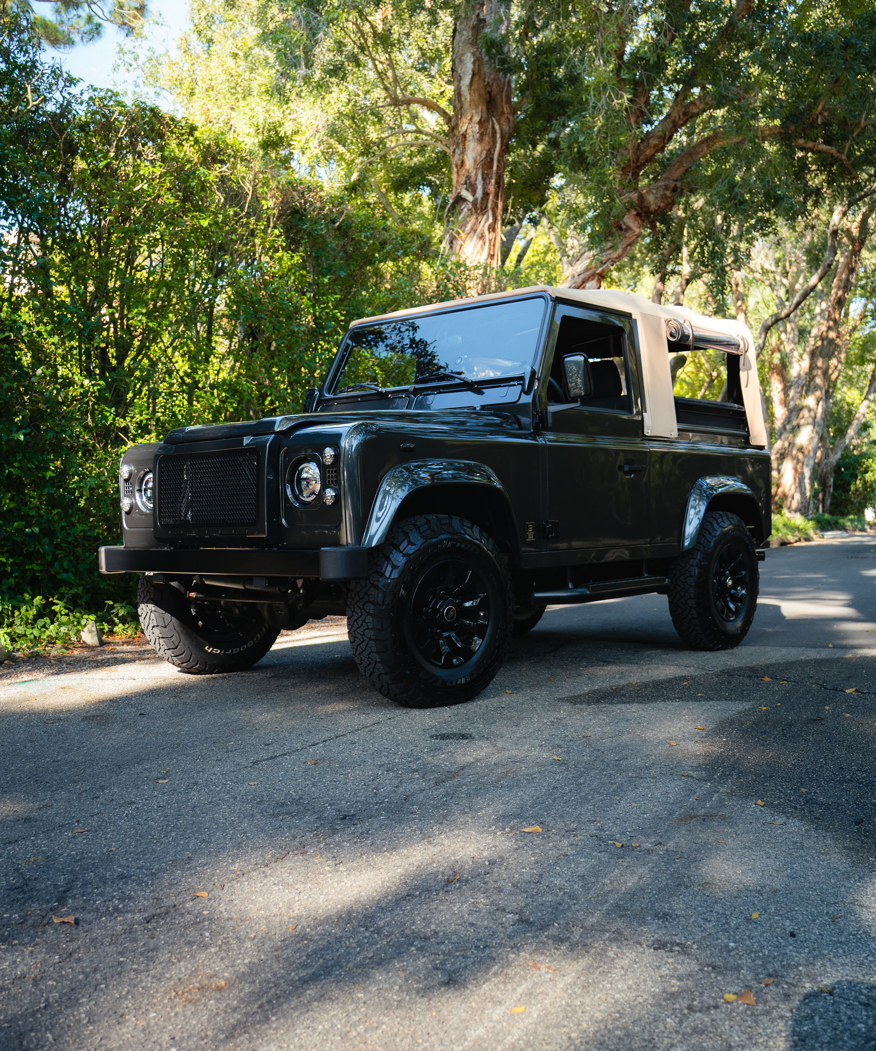 1998 Land Rover Defender 90 City Black Edition Exterior 25