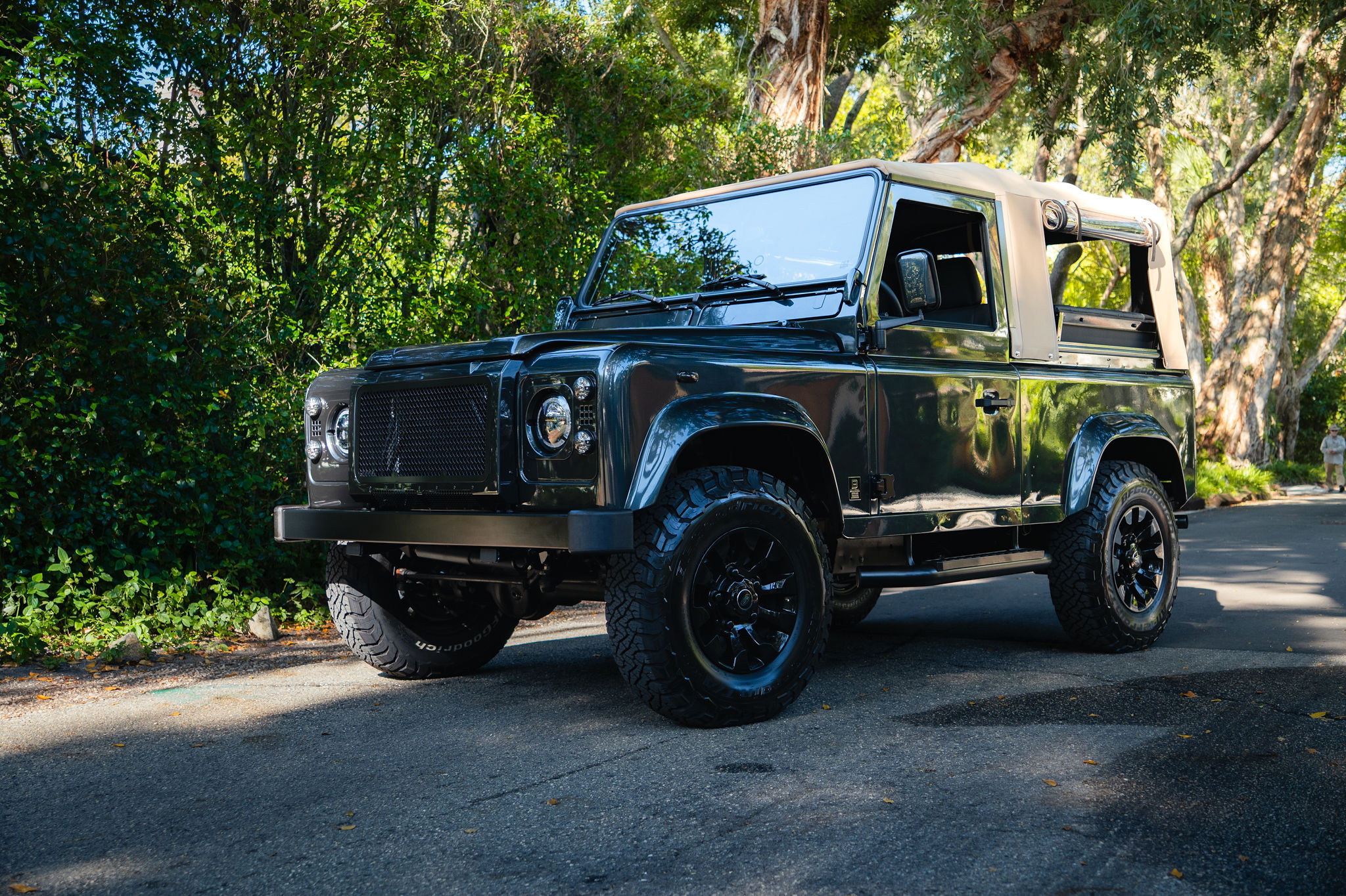 1998 Land Rover Defender 90 City Black Edition Exterior 26