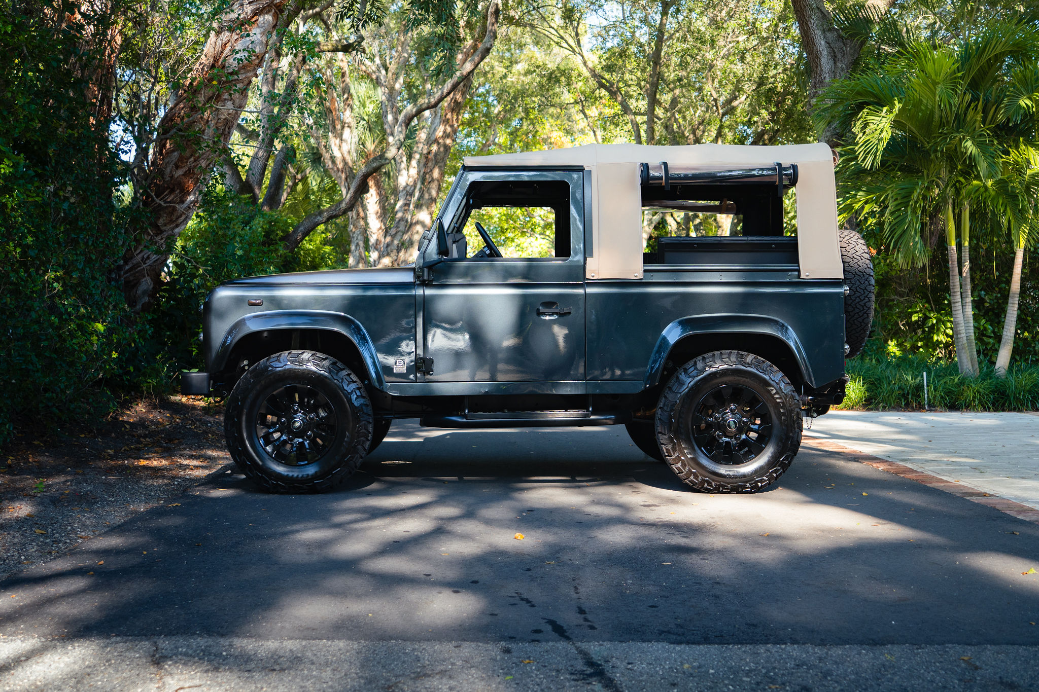 1998 Land Rover Defender 90 City Black Edition Exterior 28