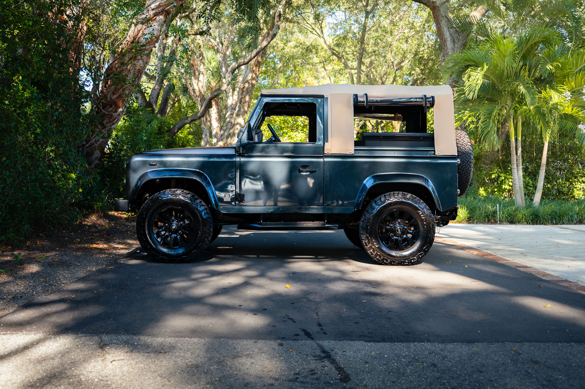 1998 Land Rover Defender 90 City Black Edition Exterior 29
