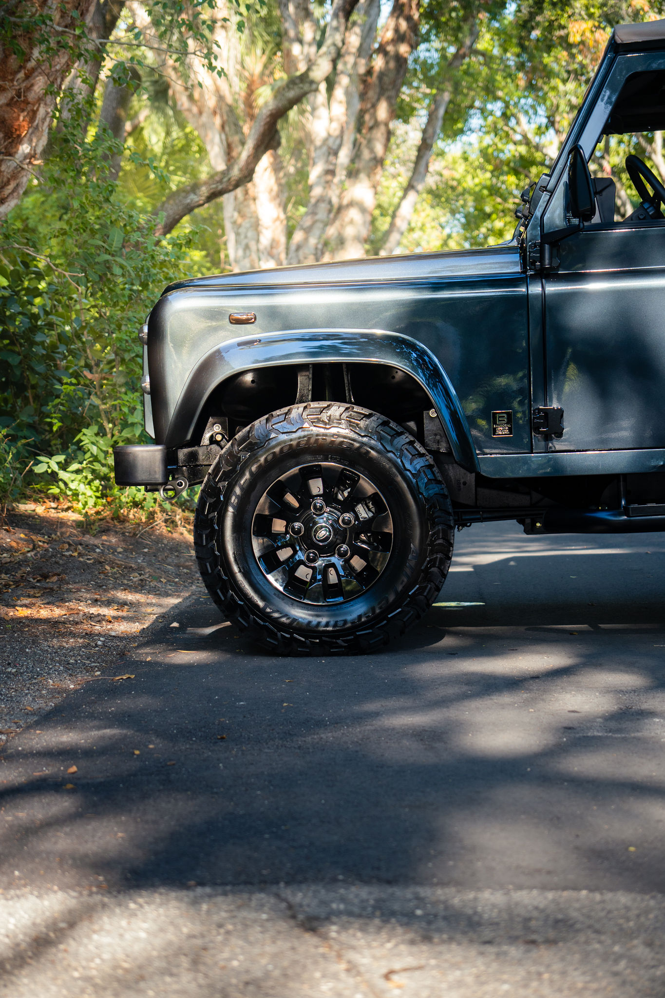 1998 Land Rover Defender 90 City Black Edition Exterior 30