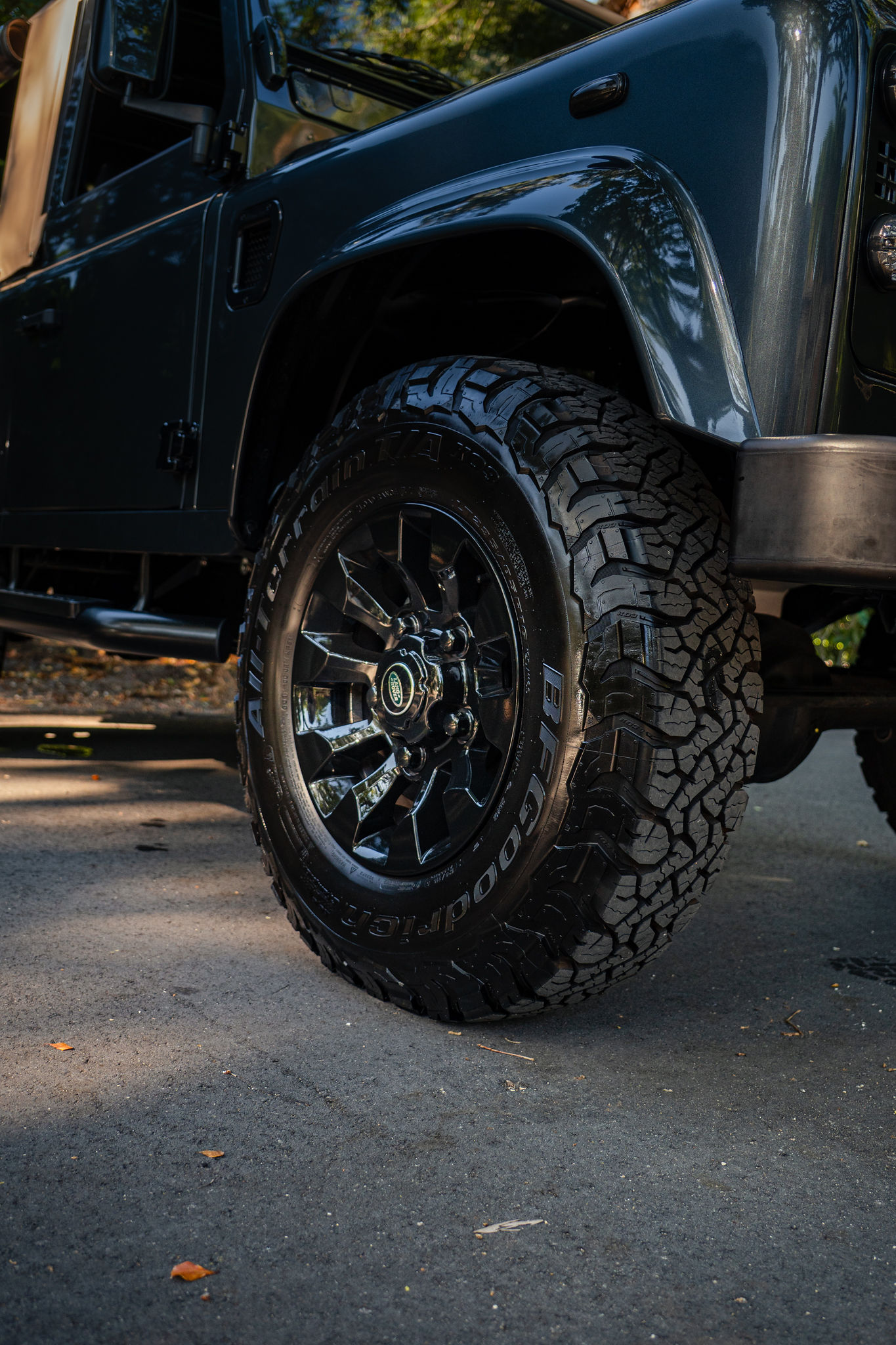 1998 Land Rover Defender 90 City Black Edition Exterior 42