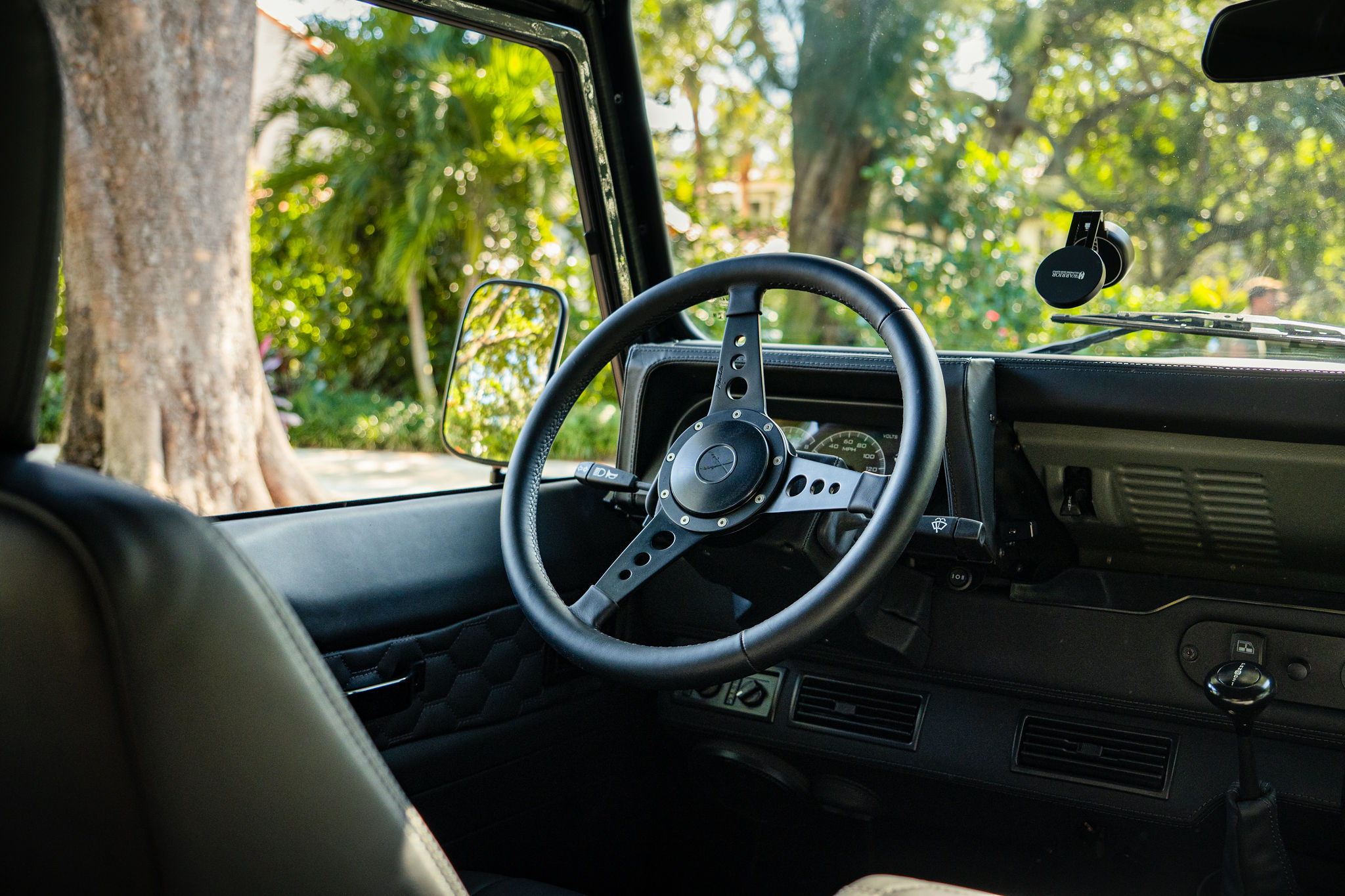 1998 Land Rover Defender 90 City Black Edition Exterior 48