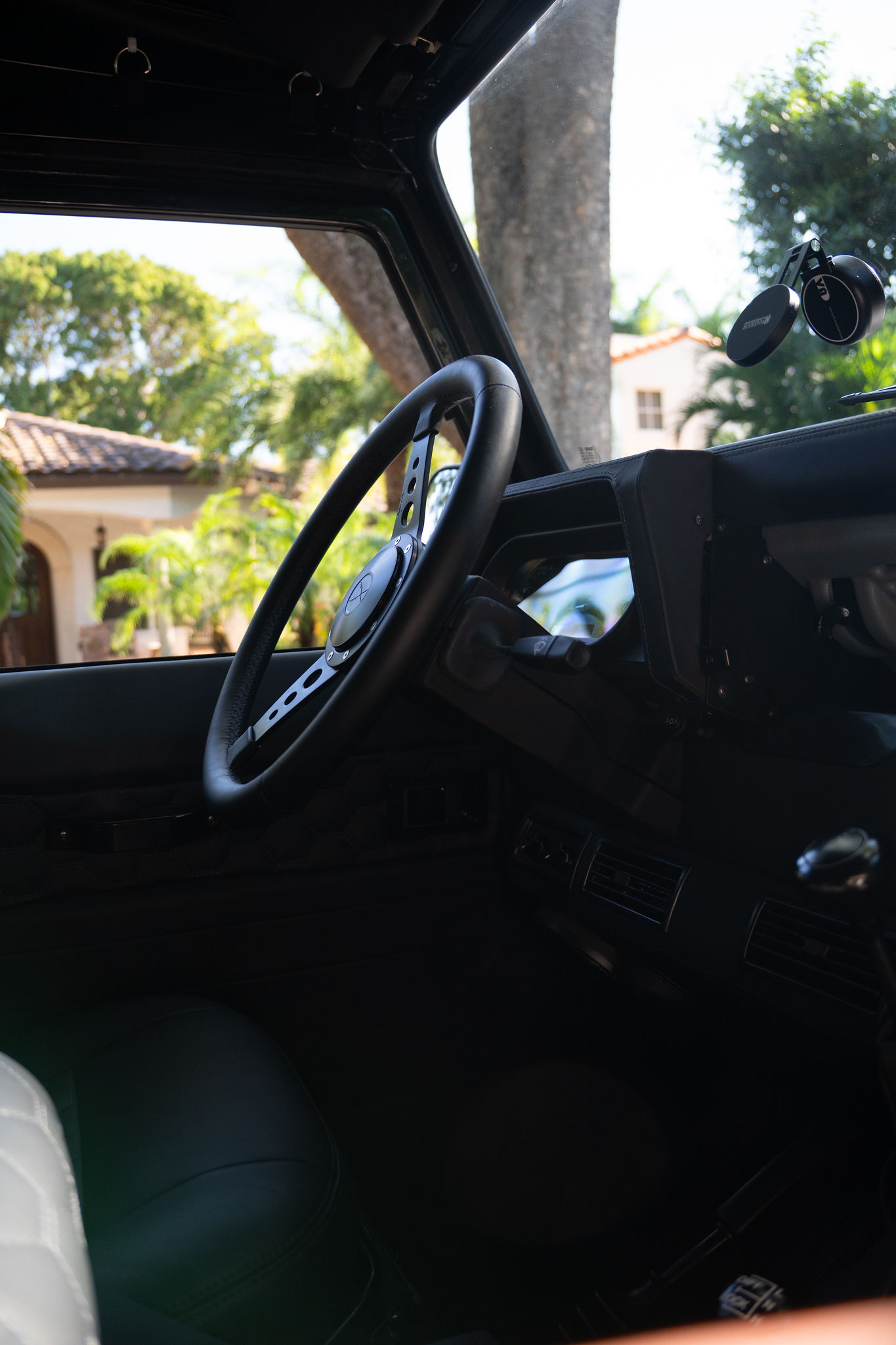 1998 Land Rover Defender 90 City Black Edition Exterior 51