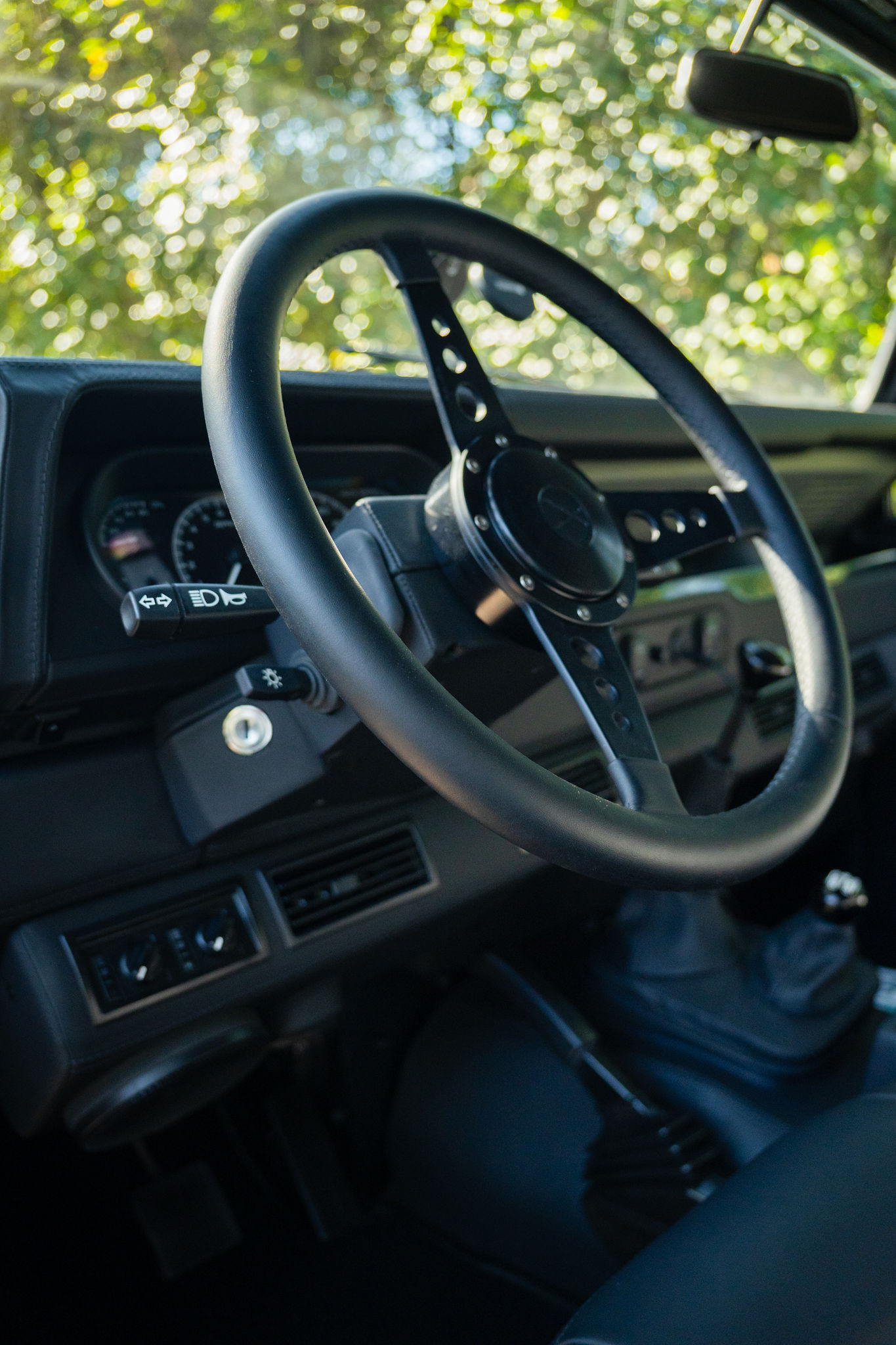 1998 Land Rover Defender 90 City Black Edition Exterior 53