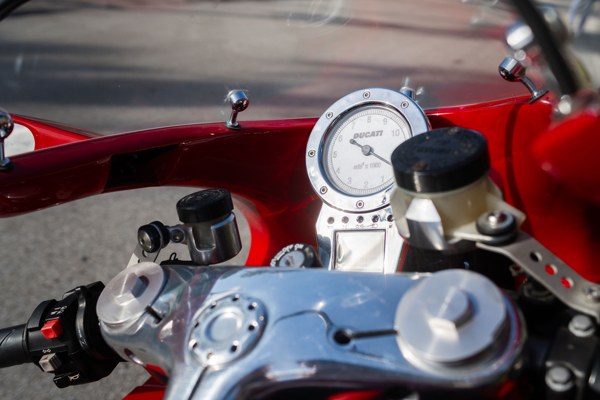 2002 Ducati MH900e #1154/2000 Exterior 1