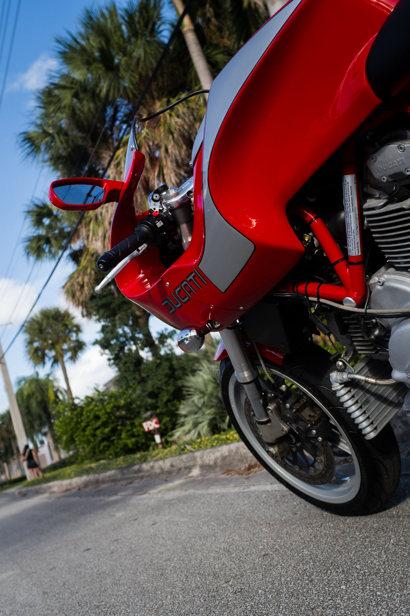 2002 Ducati MH900e #1154/2000 Exterior 6