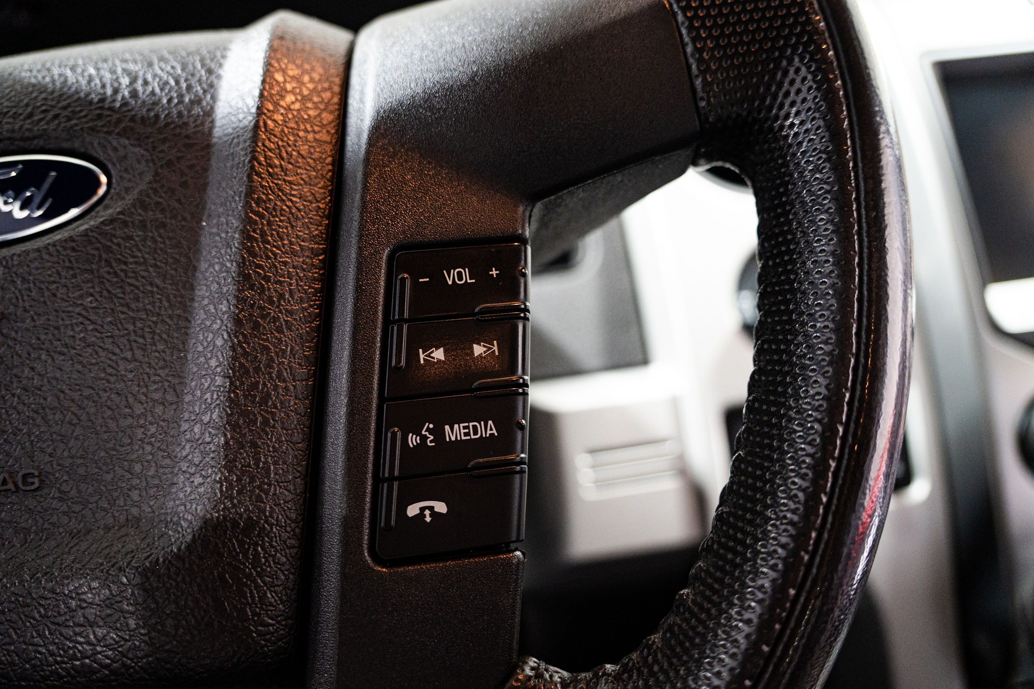 2014 Ford F-150 SVT Raptor Exterior 11