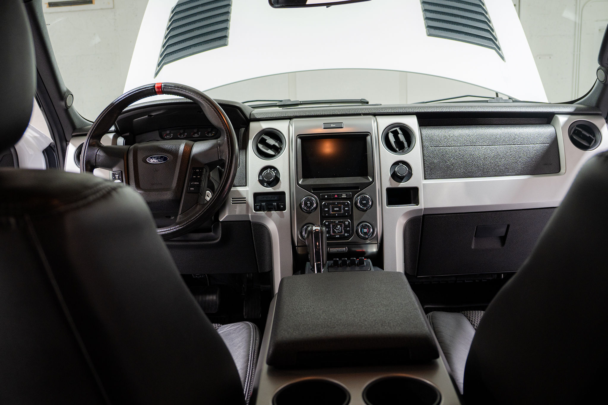 2014 Ford F-150 SVT Raptor Exterior 18