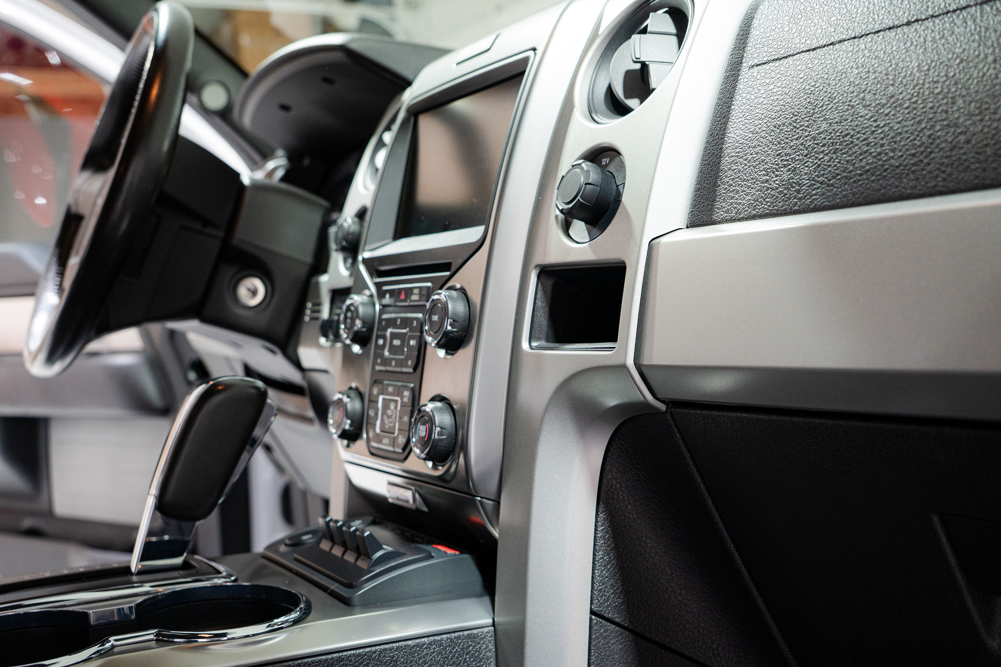 2014 Ford F-150 SVT Raptor Exterior 22
