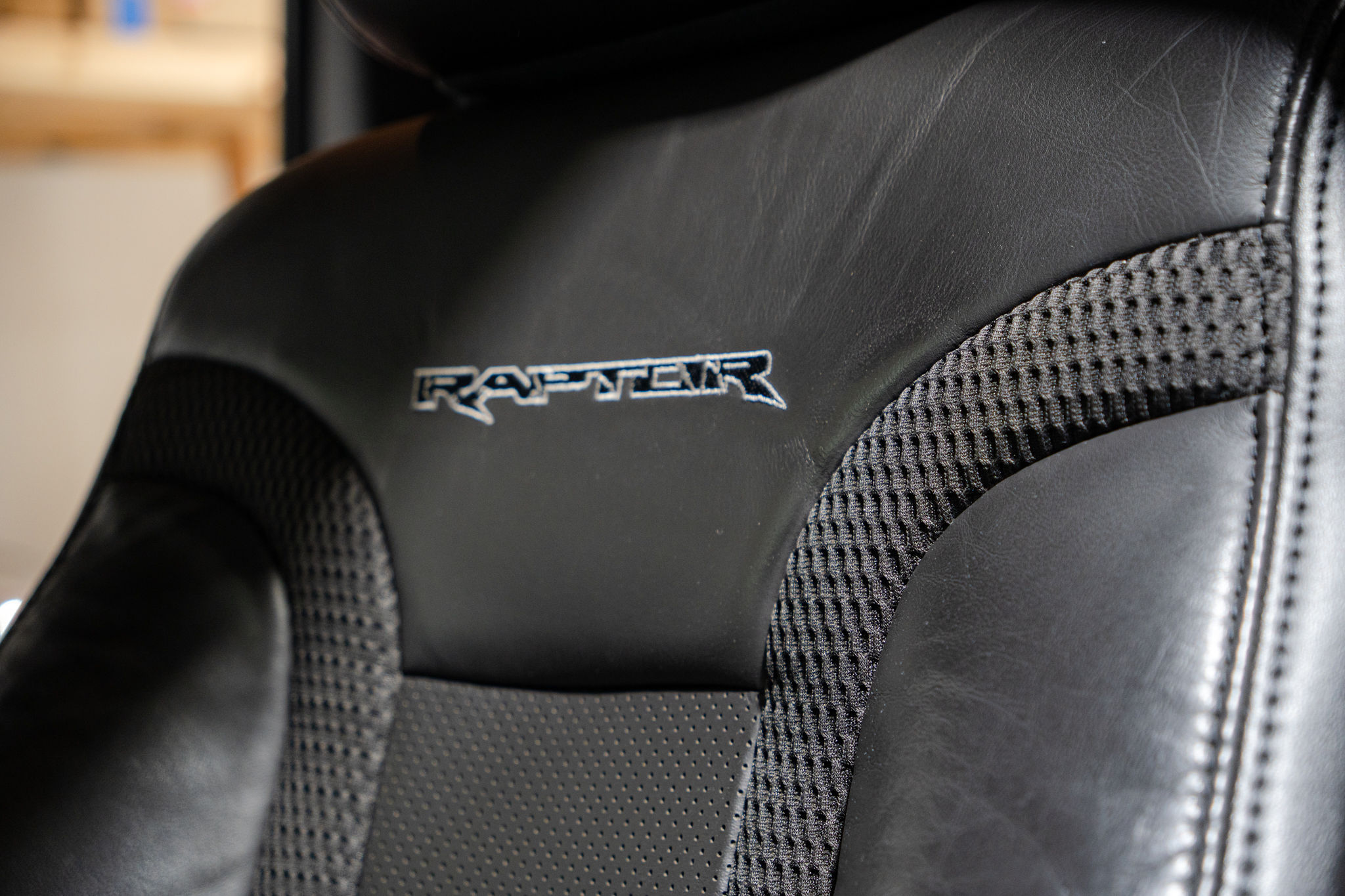 2014 Ford F-150 SVT Raptor Exterior 25