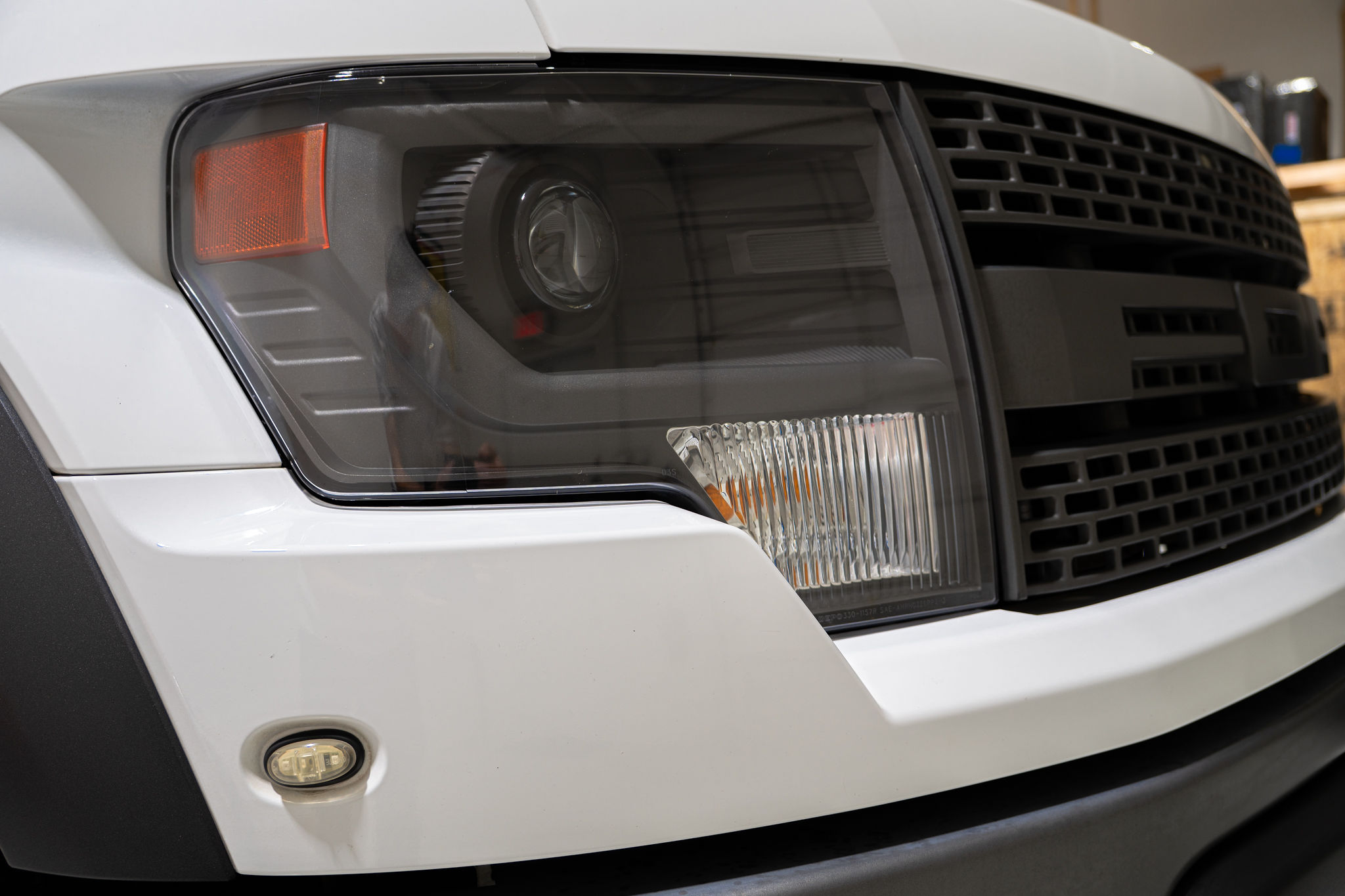 2014 Ford F-150 SVT Raptor Exterior 52