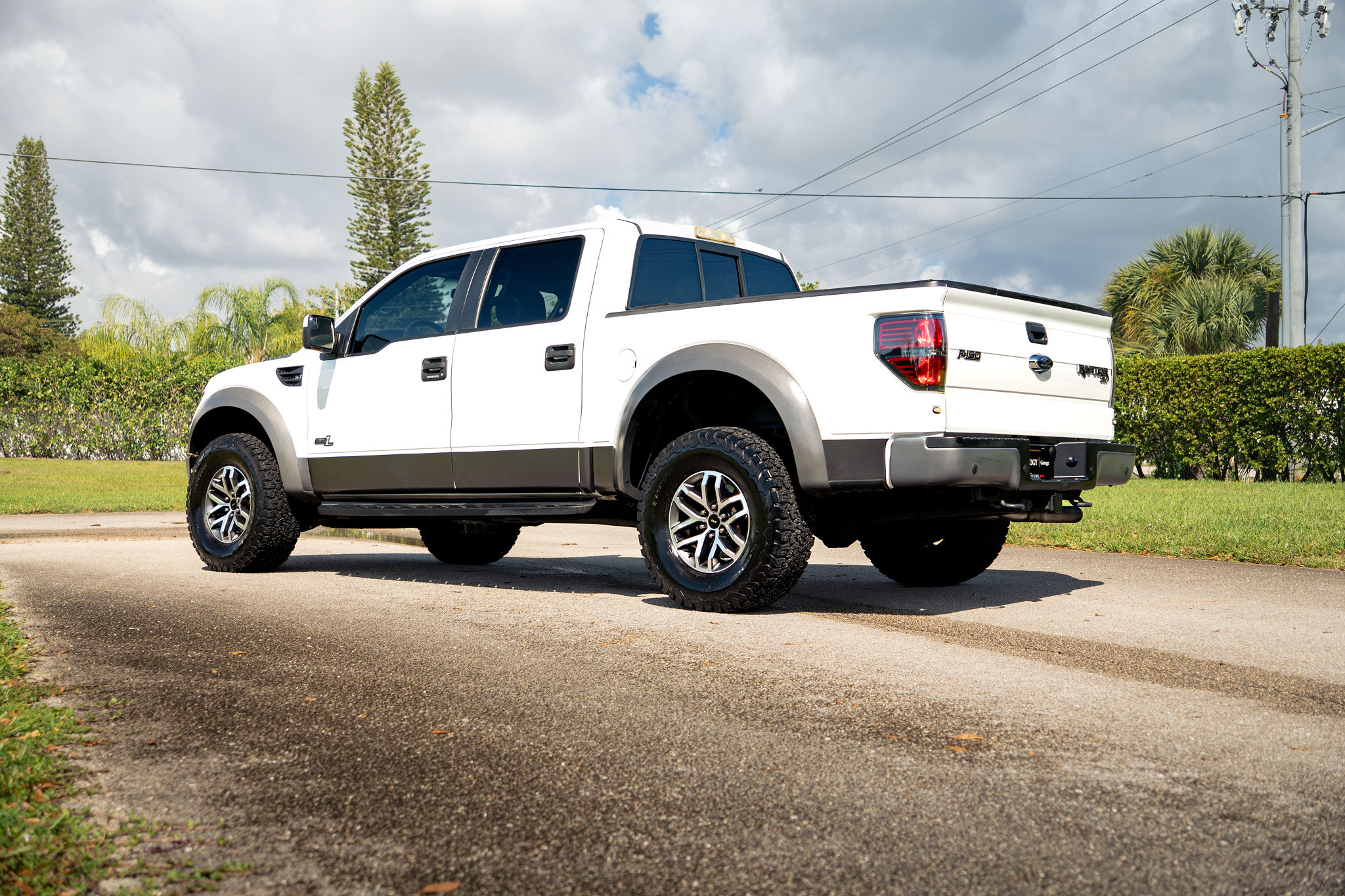 2014 Ford F-150 SVT Raptor Exterior 76