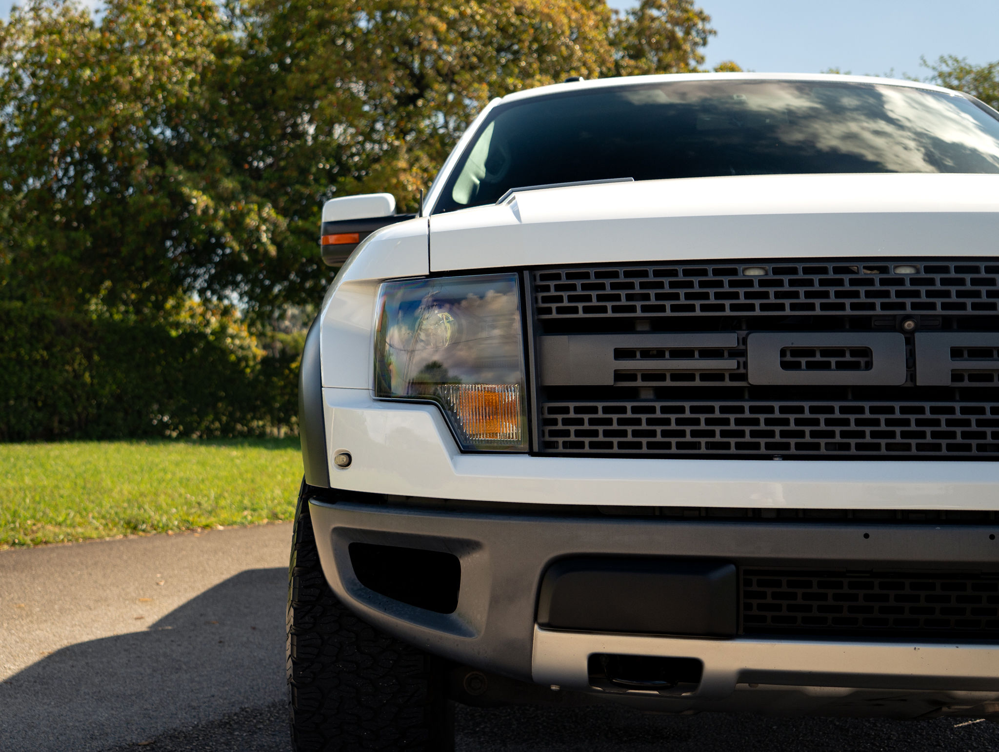 2014 Ford F-150 SVT Raptor Exterior 83