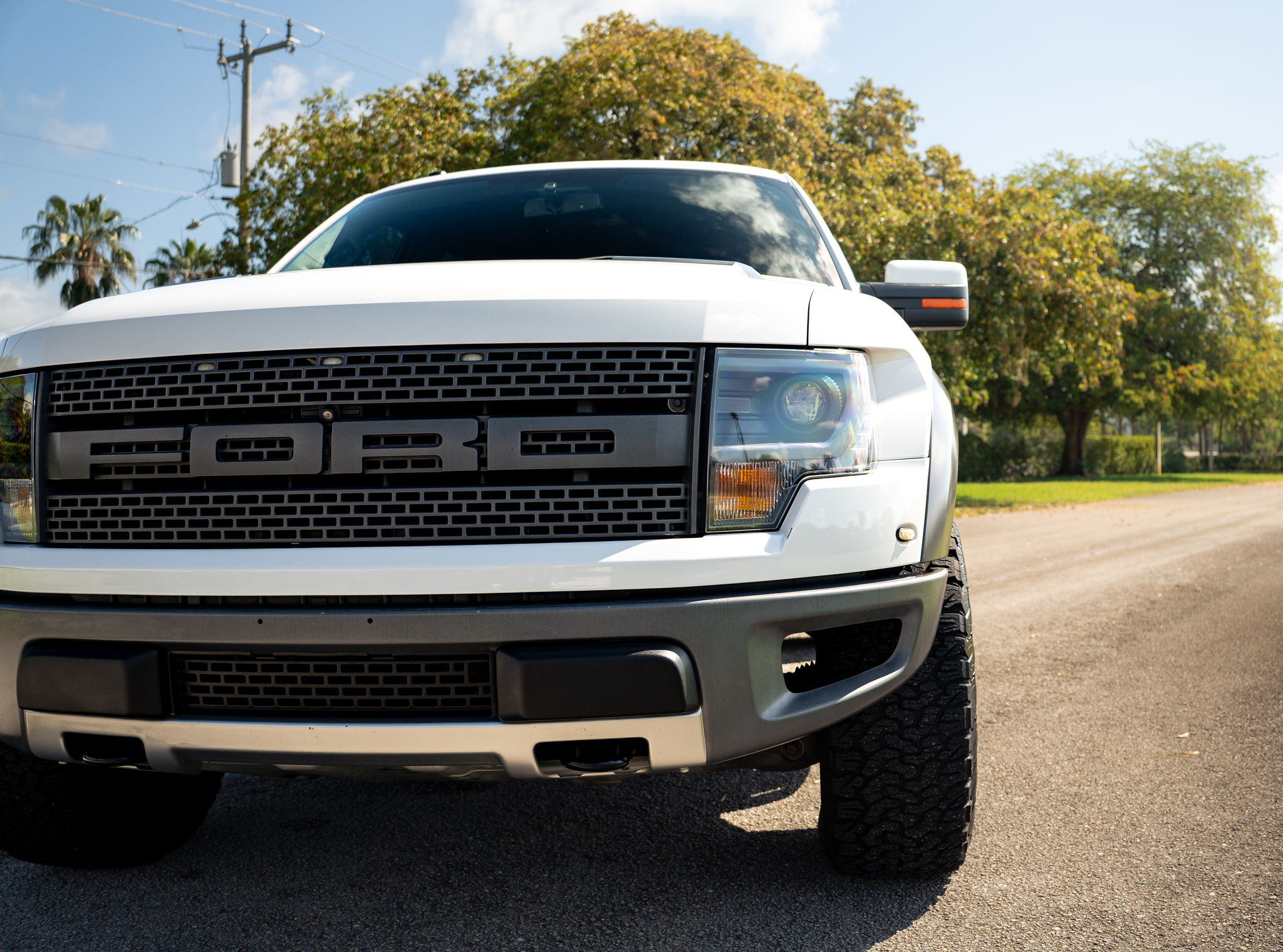 2014 Ford F-150 SVT Raptor Exterior 85