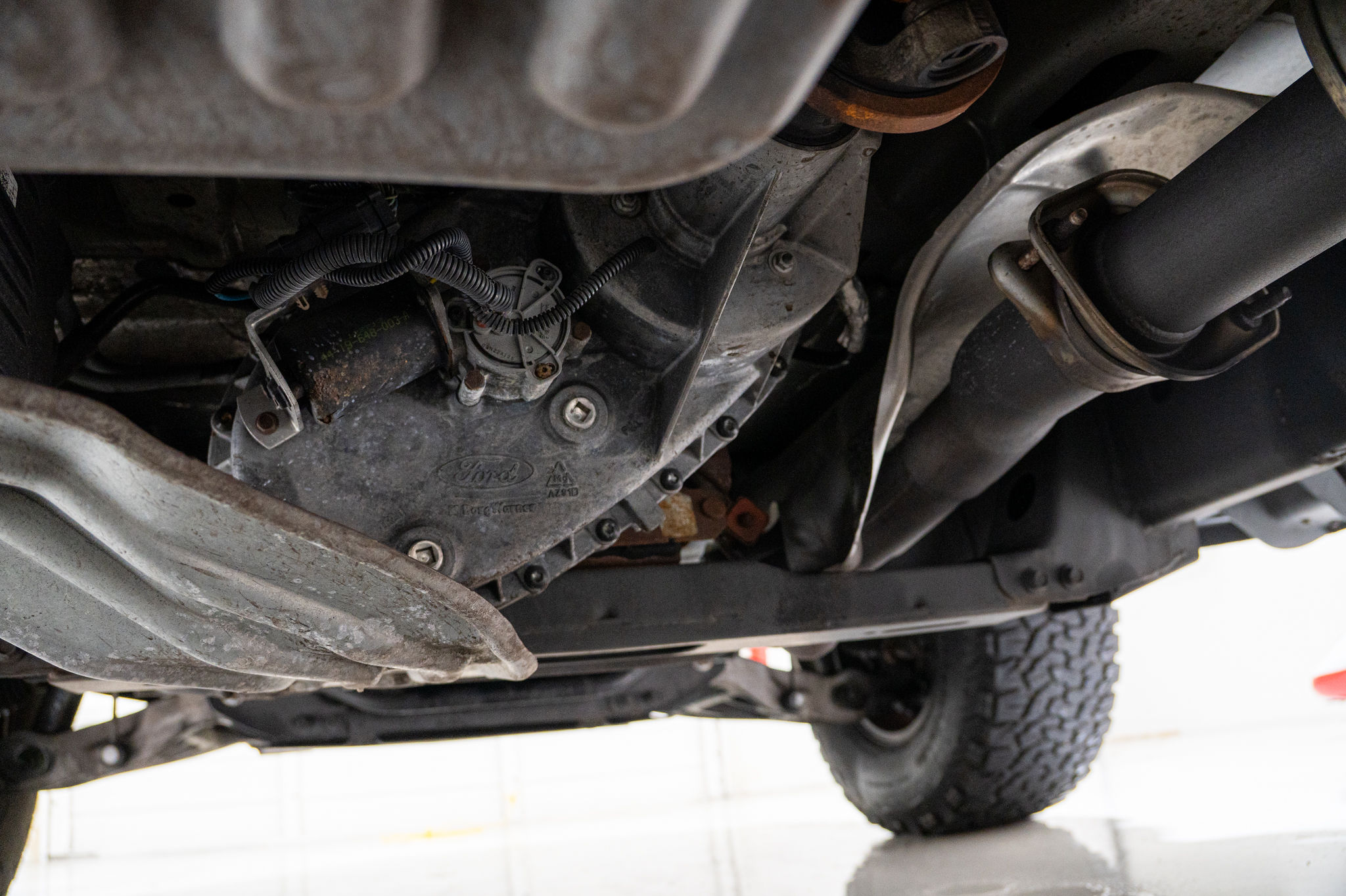 2014 Ford F-150 SVT Raptor Exterior 106