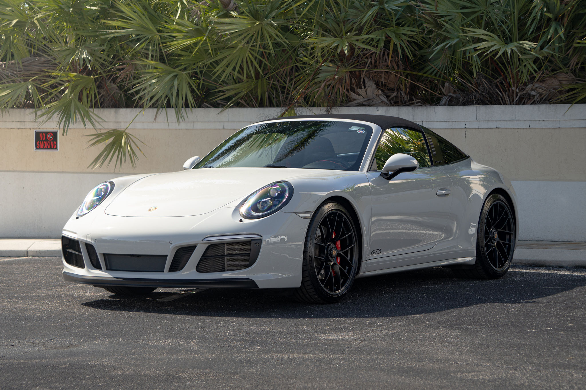 2017 Porsche 911 Targa 4 GTS Exterior 7