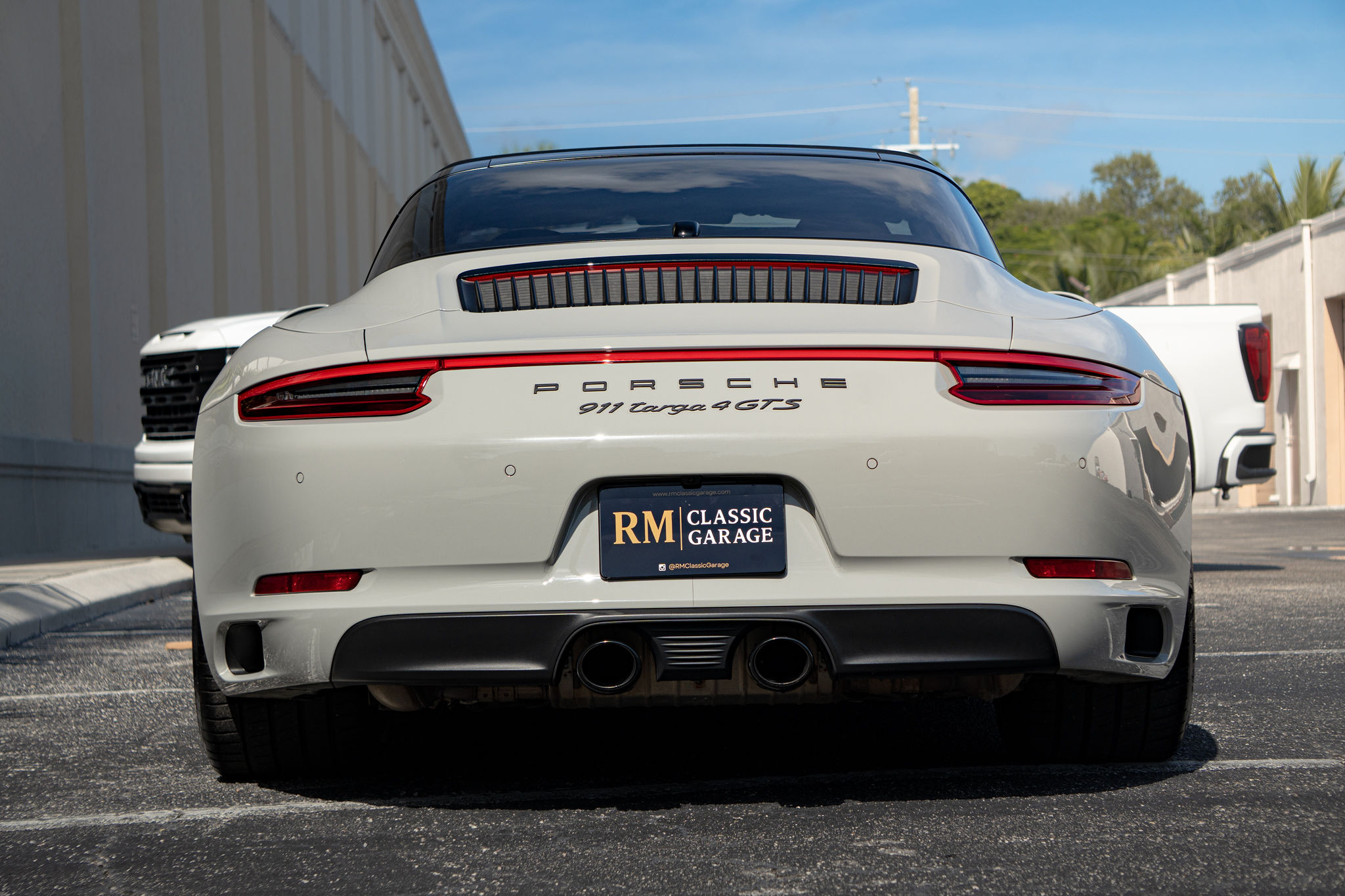 2017 Porsche 911 Targa 4 GTS Exterior 9