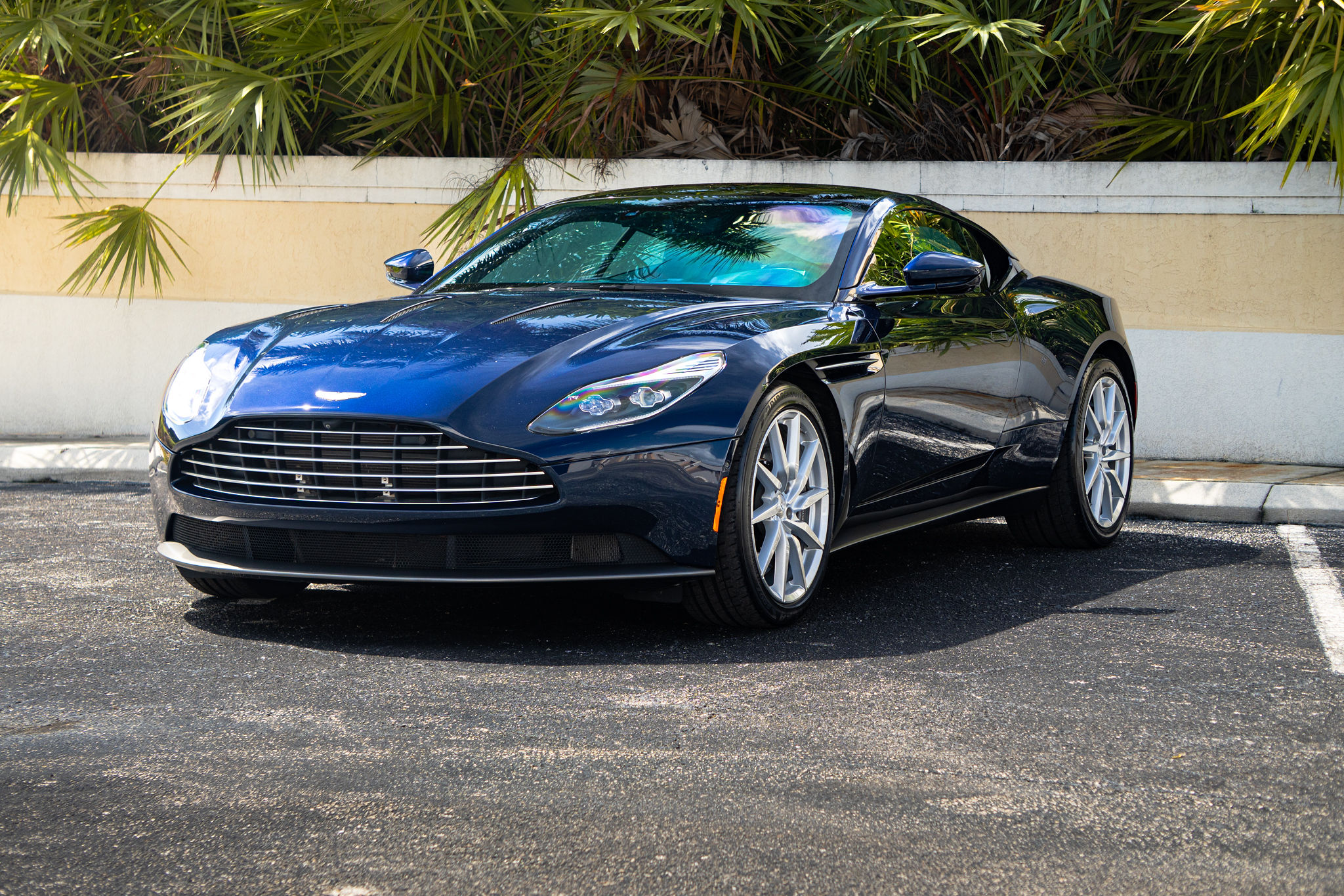 2018 Aston Martin DB11 V12 Exterior 9