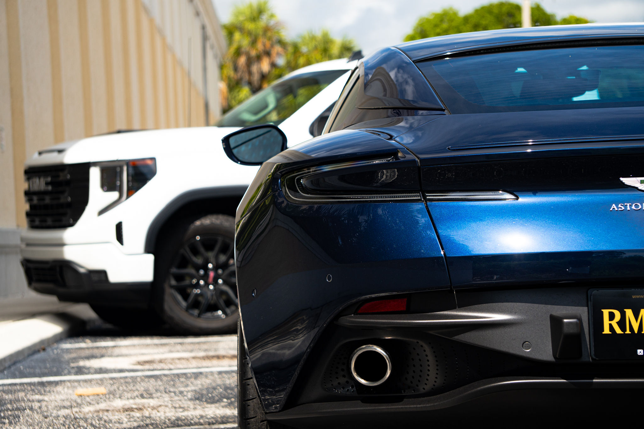 2018 Aston Martin DB11 V12 Exterior 11