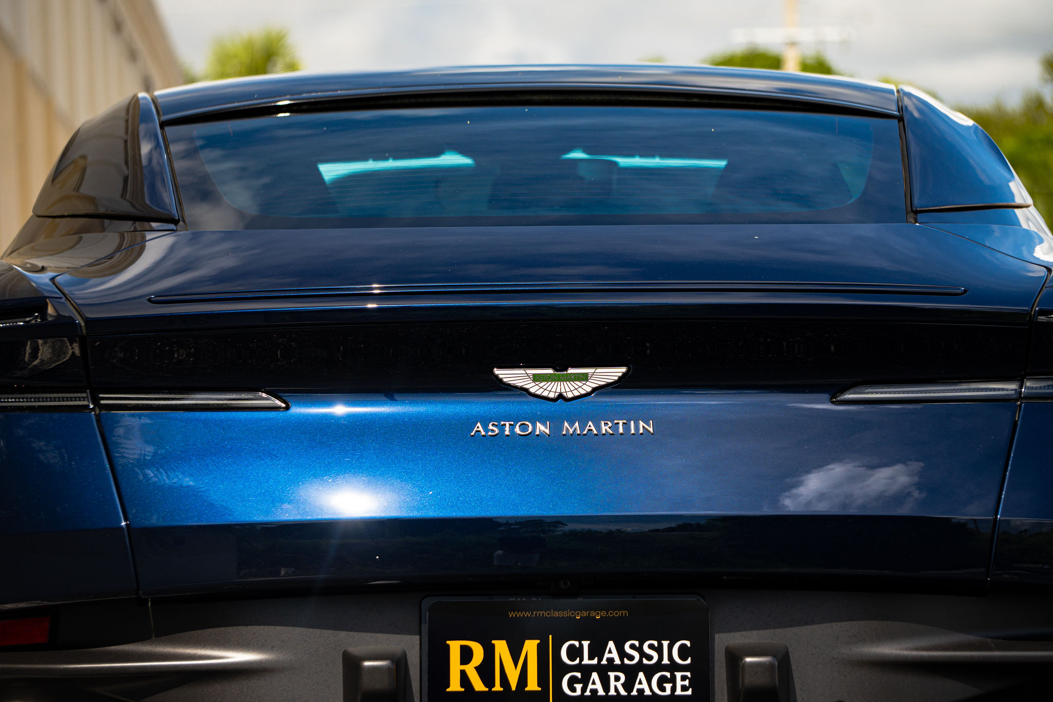 2018 Aston Martin DB11 V12 Exterior 12